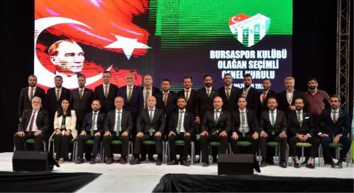 Son dakika spor: Bursaspor Kulübü'nde yeni yönetim, transfere engel borçları açıkladı