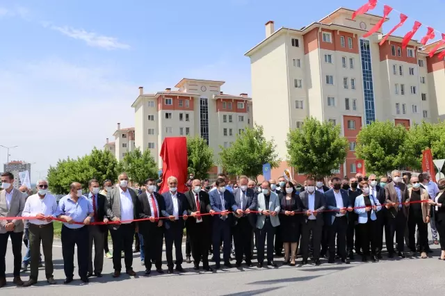 'Cep Herkülü' Naim Süleymanoğlu'nun ismi Edirne'de caddeye verildi