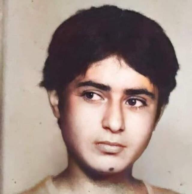 Çocukluğunu görenler gözlerine inanamadı. Kimi dedesine benzetti kimi ağabeyine Çocukluğunu görenler gözlerine inanamadı. Kimi dedesine benzetti kimi ağabeyine