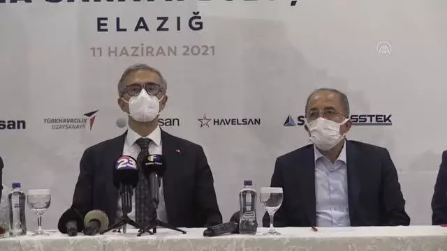 Cumhurbaşkanlığı Savunma Sanayii Başkanı Prof. Dr. Demir, sanayici ve akademisyenler ile bir araya geldi Cumhurbaşkanlığı Savunma Sanayii Başkanı Prof. Dr. Demir, sanayici ve akademisyenler ile bir araya geldi