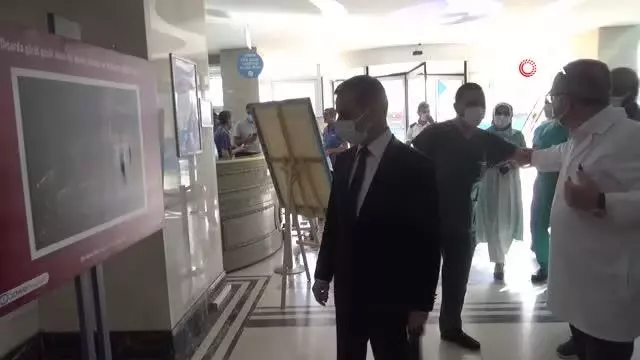 Diyarbakır Özel Bower Hastanesi'nden 'Şifa veren eller' fotoğraf sergisi Diyarbakır Özel Bower Hastanesi'nden 'Şifa veren eller' fotoğraf sergisi