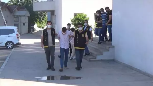 Son dakika gündem: Dondurma yiyerek cep telefonu çalan hırsızlık şüphelisi kamerada