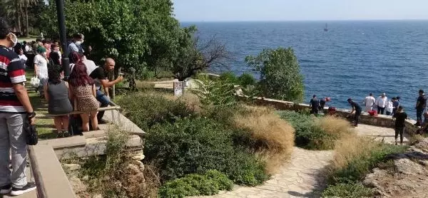 Tepki çeken cansız beden görme yarışı! Ekipler uyardı, kimse umursamadı