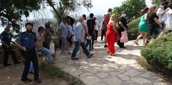 Tepki çeken cansız beden görme yarışı! Ekipler uyardı, kimse umursamadı