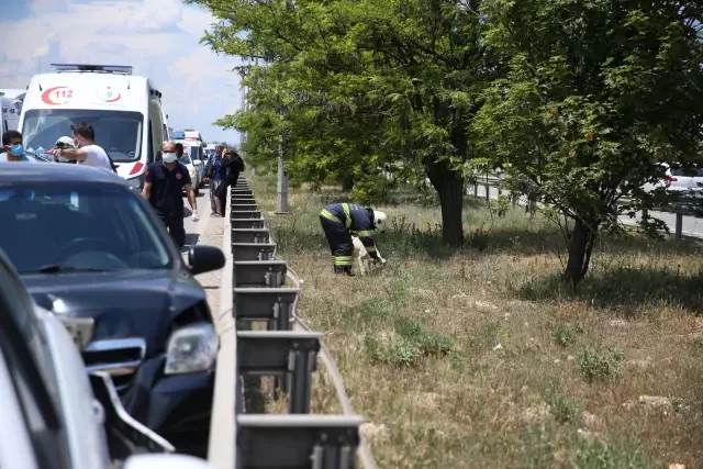 Son dakika! ESKİŞEHİR - 3 aracın karıştığı zincirleme trafik kazasında 8 kişi yaralandı
