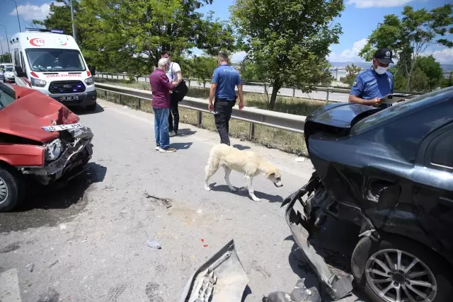 Son dakika! ESKİŞEHİR - 3 aracın karıştığı zincirleme trafik kazasında 8 kişi yaralandı