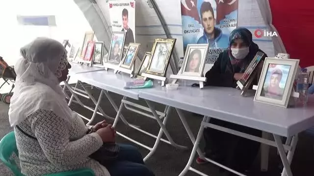 Evlat nöbetindeki anneden oğluna 'teslim ol' çağrısı