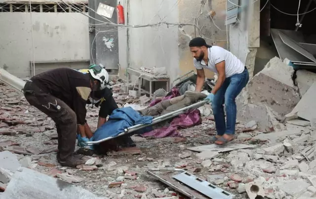 Hatay Valiliği, terör örgütü YPG/PKK'nın Afrin'deki hastaneye saldırısında hayatını kaybeden sivillerin sayısının 13'e, yaralananların sayısının...