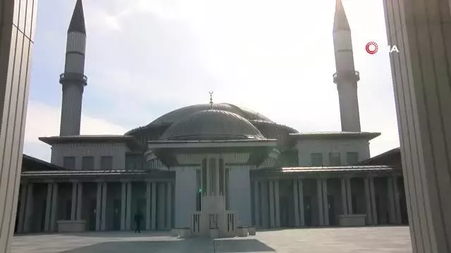 İstanbul Havalimanı'ndaki camiye 'altın' sertifika İstanbul Havalimanı'ndaki camiye 'altın' sertifika