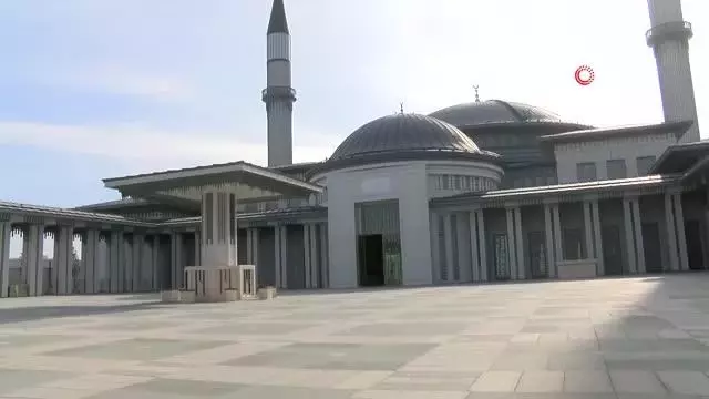İstanbul Havalimanı'ndaki camiye 'altın' sertifika İstanbul Havalimanı'ndaki camiye 'altın' sertifika