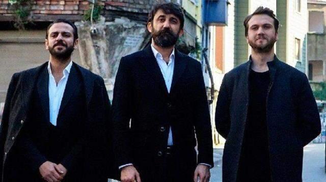 Karaburun Belediyesi, SİT alanına inşaat yaptıkları iddiasıyla Çukur'un oyuncularından şikayetçi oldu! Aras Bulut İynemli'den jet açıklama geldi Karaburun Belediyesi, SİT alanına inşaat yaptıkları iddiasıyla Çukur'un oyuncularından şikayetçi oldu! Aras Bulut İynemli'den jet açıklama geldi