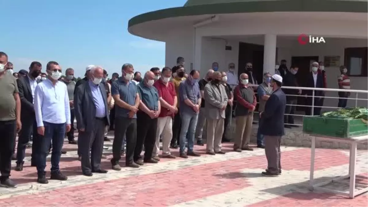 Kavgayı ayırırken hayatını kaybeden balıkçı toprağa verildi