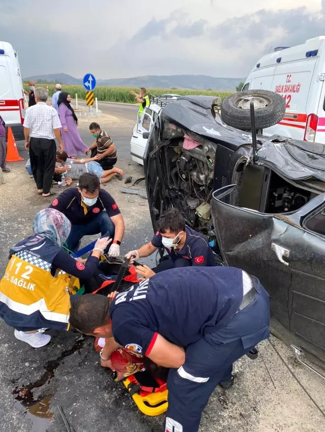Kozan'da trafik Kazası: 5 yaralı Kozan'da trafik Kazası: 5 yaralı