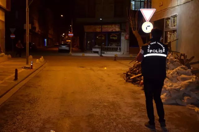 Malatya'da iki grup arasında bıçaklı kavga: 3 yaralı