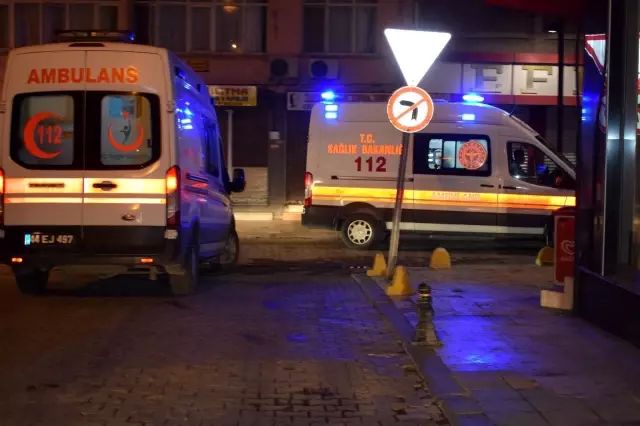 Malatya'da iki grup arasında bıçaklı kavga: 3 yaralı