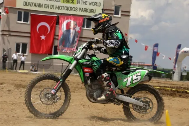 Motokros şampiyonası antrenman turlarıyla başladı