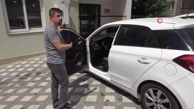 Motosikletli kurye, trafikte doktoru darp etti Motosikletli kurye, trafikte doktoru darp etti