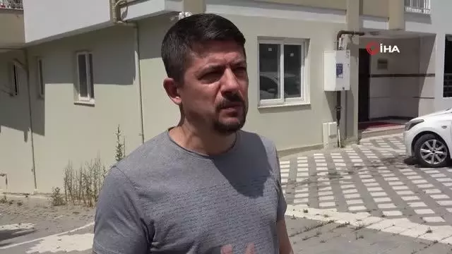 Motosikletli kurye, trafikte doktoru darp etti Motosikletli kurye, trafikte doktoru darp etti