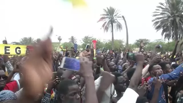 Muhalif lider Sonko destekçileri sokağa çıktı Muhalif lider Sonko destekçileri sokağa çıktı