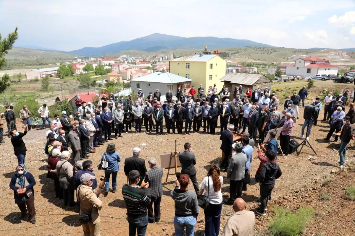 Sayın Valimiz, Hacı Bektaşi Veli Anadolu Kültür Vakfı Refahiye Şubesi ve Cemevi'nin Temel Atma Törenine Katıldı