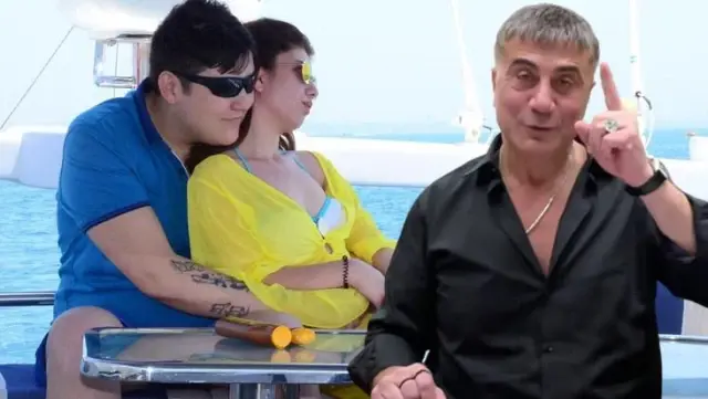 Sedat Peker'den Tosuncuk'un saklandığı ülkeyle ilgili bomba iddia: Bolivya'da falan değil, Belarus'ta Sedat Peker'den Tosuncuk'un saklandığı ülkeyle ilgili bomba iddia: Bolivya'da falan değil, Belarus'ta