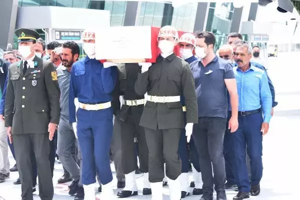 KONYA ŞEHİT AKIN, SON YOLCULUĞUNA UĞURLANDI