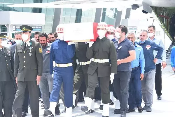 KONYA ŞEHİT AKIN, SON YOLCULUĞUNA UĞURLANDI