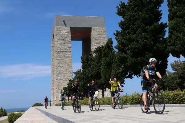 Son dakika haber | ŞEHİTLER İÇİN PEDAL ÇEVİRDİLER