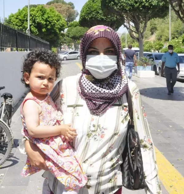 Şerife'yi evinde biber gazıyla etkisiz hale getirip, dövdüler Şerife'yi evinde biber gazıyla etkisiz hale getirip, dövdüler