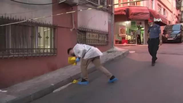 Şişli'de çocuğunu parka götürmek için sokağa çıkan baba silahlı saldırıda öldü Şişli'de çocuğunu parka götürmek için sokağa çıkan baba silahlı saldırıda öldü