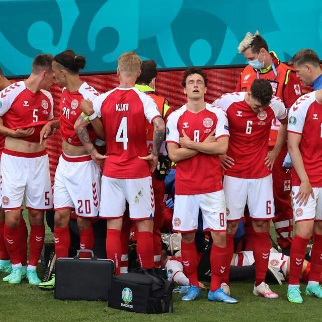 Son Dakika: EURO 2020'de kahreden anlar! Christian Eriksen'in kalbi durdu Son Dakika: EURO 2020'de kahreden anlar! Christian Eriksen'in kalbi durdu