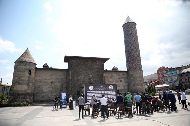 TAF Başkanı Fatih Çintimar: 'Bugün yine Türkiye rekorları çıkacak' TAF Başkanı Fatih Çintimar: 'Bugün yine Türkiye rekorları çıkacak'