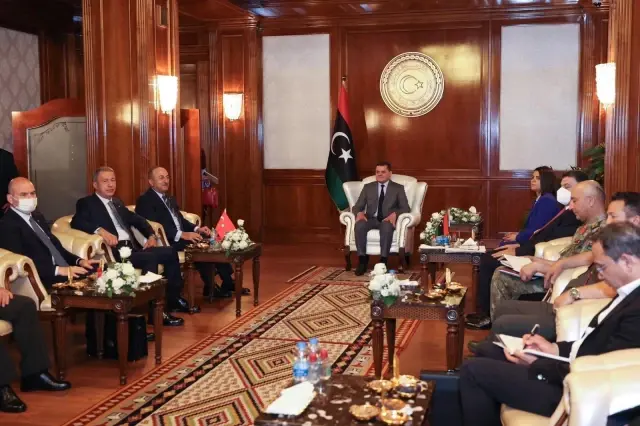 Libya Başkanlık Konseyi Başkanı Menfi, Türkiye ile ilişkileri geliştirmenin önemli olduğunu vurguladı