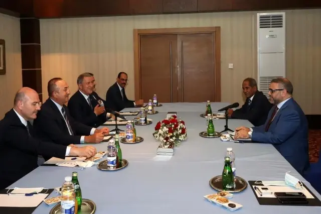 Libya Başkanlık Konseyi Başkanı Menfi, Türkiye ile ilişkileri geliştirmenin önemli olduğunu vurguladı