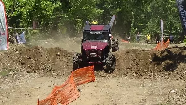 ZONGULDAK'TA OFF-ROAD HEYECANI ZONGULDAK'TA OFF-ROAD HEYECANI