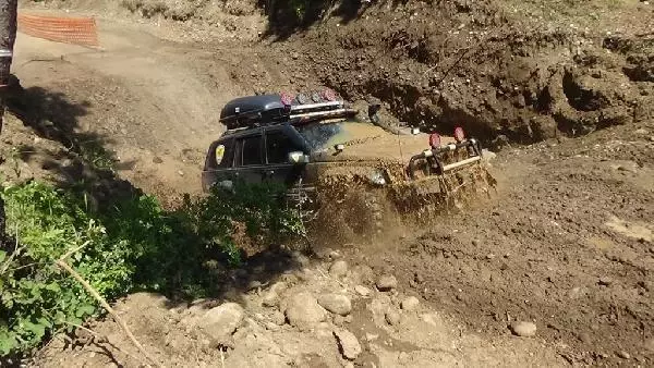 ZONGULDAK'TA OFF-ROAD HEYECANI ZONGULDAK'TA OFF-ROAD HEYECANI
