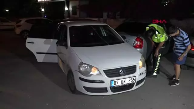 ANTALYA-?DUR? İHTARINA UYMAYIP 2 OTOMOBİLE ÇARPAN GENCE BABASI TEPKİ GÖSTERDİ ANTALYA-?DUR? İHTARINA UYMAYIP 2 OTOMOBİLE ÇARPAN GENCE BABASI TEPKİ GÖSTERDİ