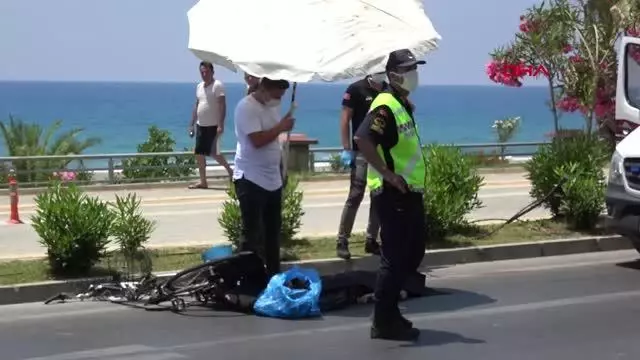 ANTALYA HAFİ TİCARİ ARACIN ÇARPTIĞI BİSİKLETTEKİ MÜZEYYEN ÖLDÜ ANTALYA HAFİ TİCARİ ARACIN ÇARPTIĞI BİSİKLETTEKİ MÜZEYYEN ÖLDÜ
