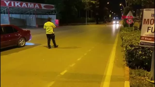 Son dakika haber! BURSA-ALKOLLÜ MOTOSİKLET SÜRÜCÜSÜ POLİSLERİ ÇİLEDEN ÇIKARDI Son dakika haber! BURSA-ALKOLLÜ MOTOSİKLET SÜRÜCÜSÜ POLİSLERİ ÇİLEDEN ÇIKARDI