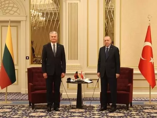 Cumhurbaşkanı Erdoğan, Letonya Cumhurbaşkanı Levits ile görüştü