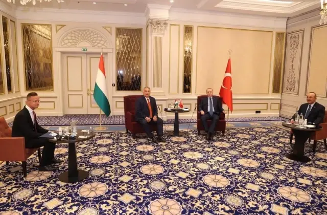 Cumhurbaşkanı Erdoğan, Letonya Cumhurbaşkanı Levits ile görüştü