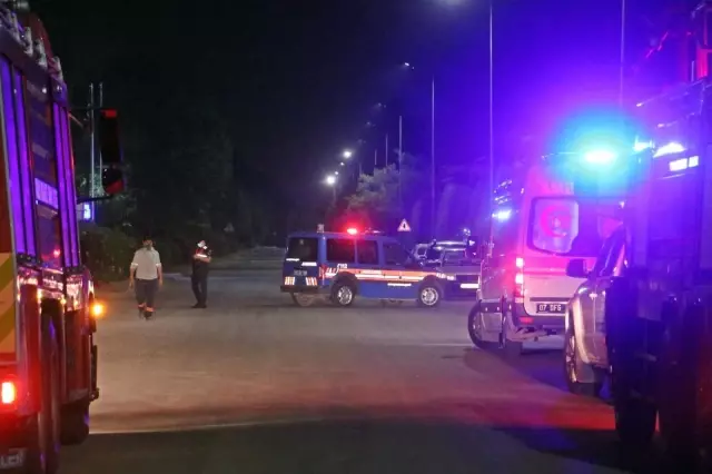 Fabrikadan sızan kimyasal madde gökyüzünü turuncuya boyadı
