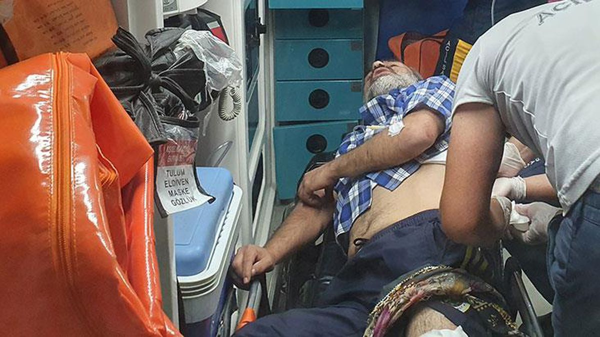 Gözü dönen üvey oğul, annesinin kocasını 3 yerinden bıçakladı