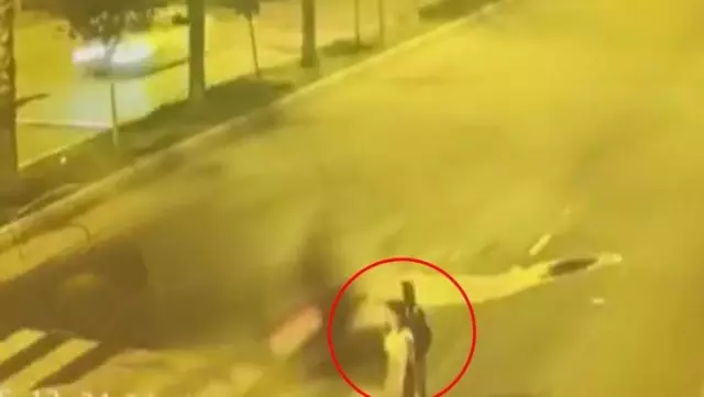 Gencecik öğretmenlerin acı sonu! Yolun karşısına geçmek isterken böyle can verdiler Gencecik öğretmenlerin acı sonu! Yolun karşısına geçmek isterken böyle can verdiler