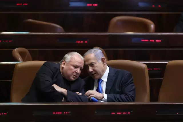 İsrail'de 12 yıllık Netanyahu dönemi sona erdiİsrail'in yeni Başbakanı Naftali Bennett oldu
