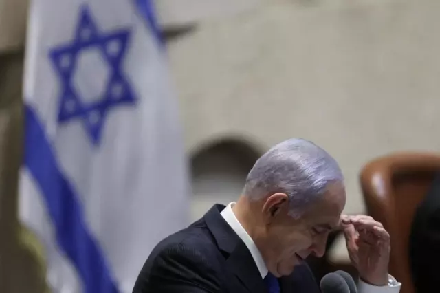 İsrail'de 12 yıllık Netanyahu dönemi sona erdiİsrail'in yeni Başbakanı Naftali Bennett oldu