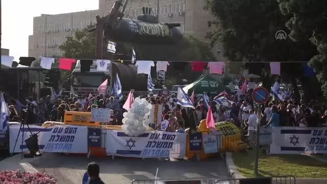 İsrail'de Netanyahu karşıtı koalisyonun güven oylamasının yapılacağı Meclis oturumu devam ediyor (2)