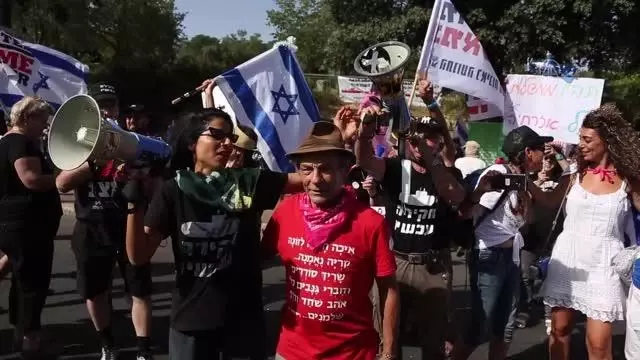 İsrail'de Netanyahu karşıtı koalisyonun güven oylamasının yapılacağı Meclis oturumu devam ediyor (2)