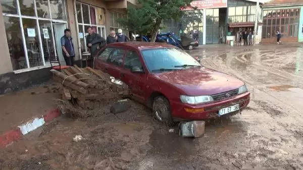 Son dakika... KIRIKKALE - Sağanak, sel baskınlarına neden oldu