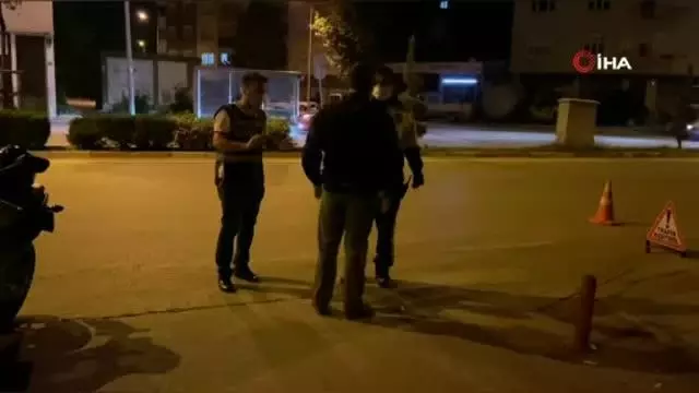 Polis ekipleri alkollü sürücüye dakikalarca dil döktü